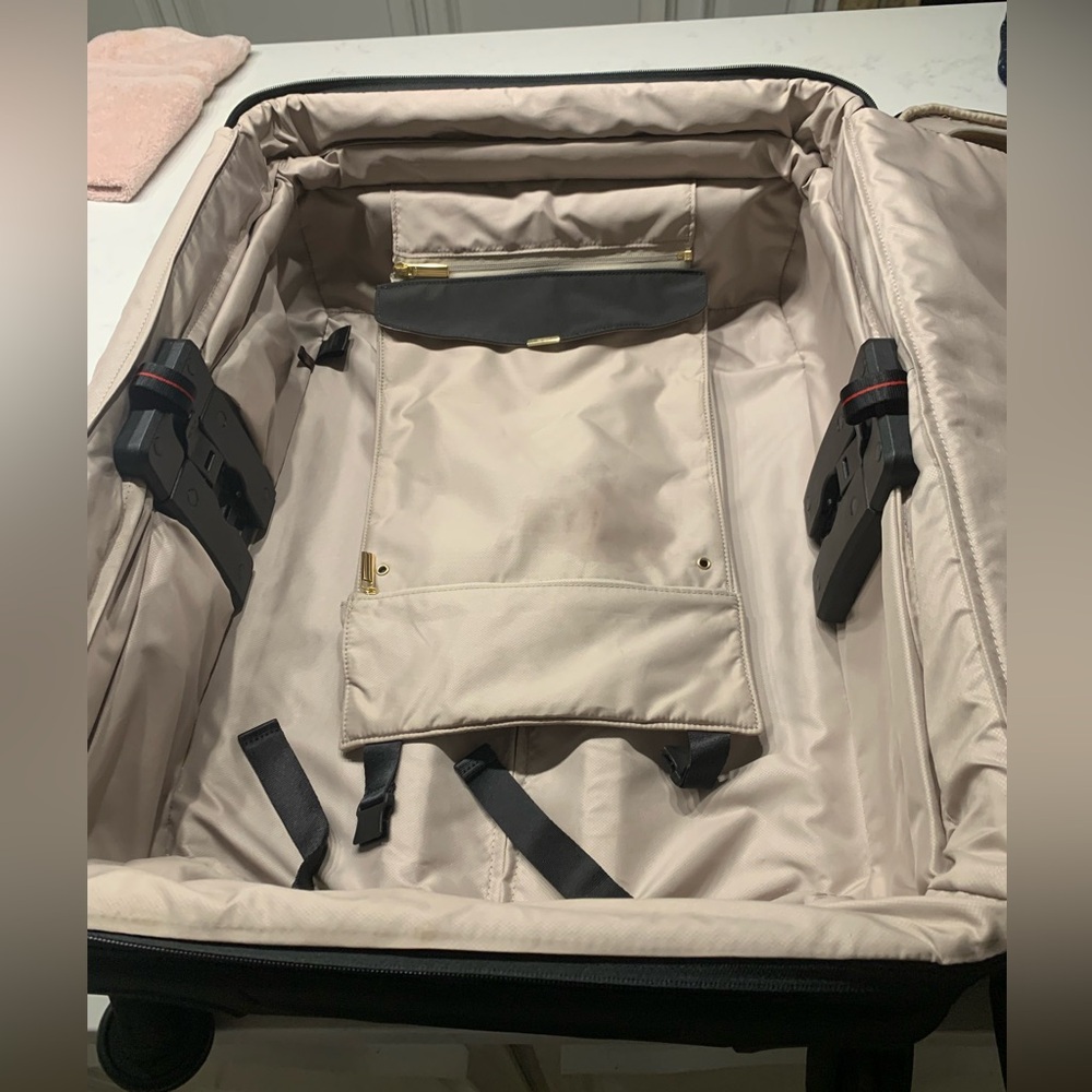 TUMI PreOwned Large Black W/Gold Accents Deluxe Check In Luggage Velour lined - Picture 4 of 16